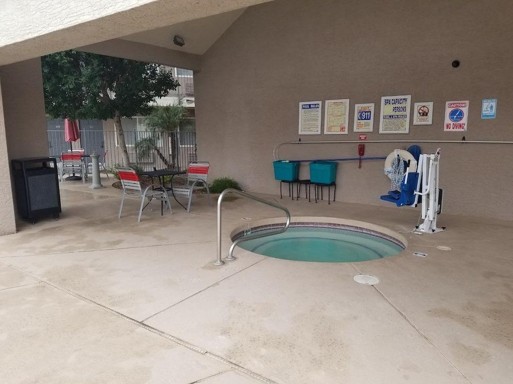 Infinity Inn & Suites Tempe Extérieur photo