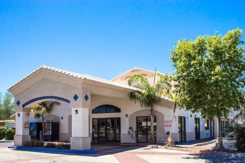 Infinity Inn & Suites Tempe Extérieur photo
