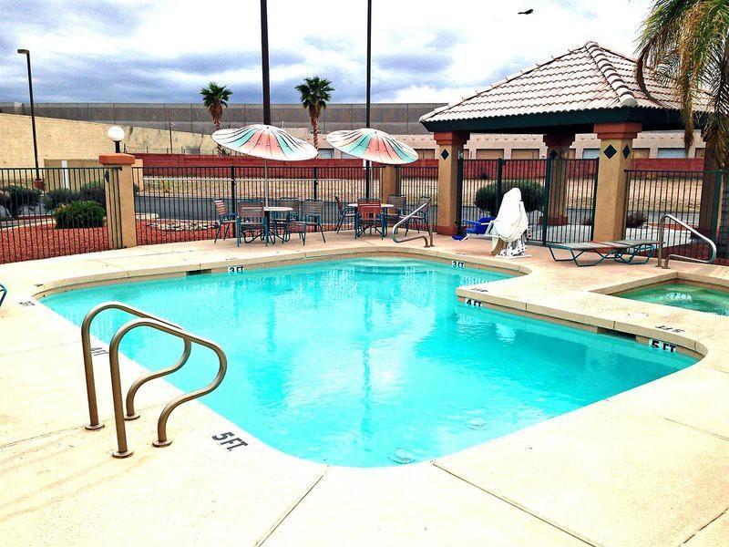 Infinity Inn & Suites Tempe Extérieur photo