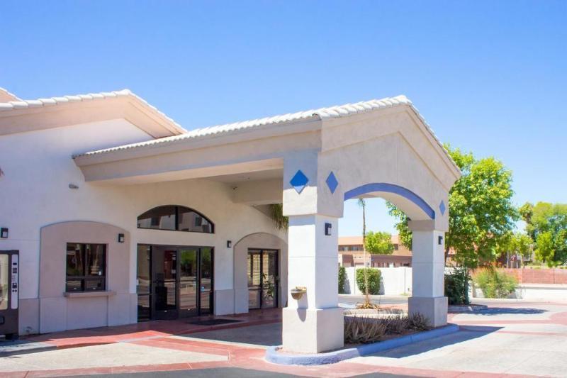 Infinity Inn & Suites Tempe Extérieur photo