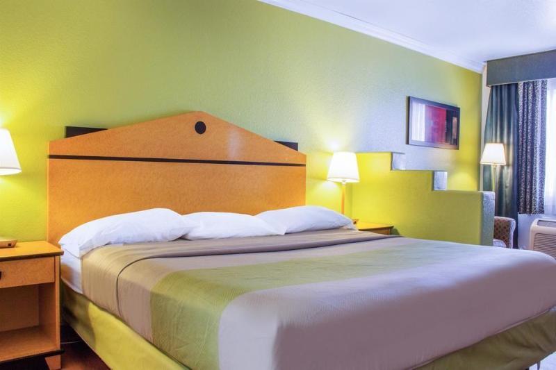 Infinity Inn & Suites Tempe Extérieur photo