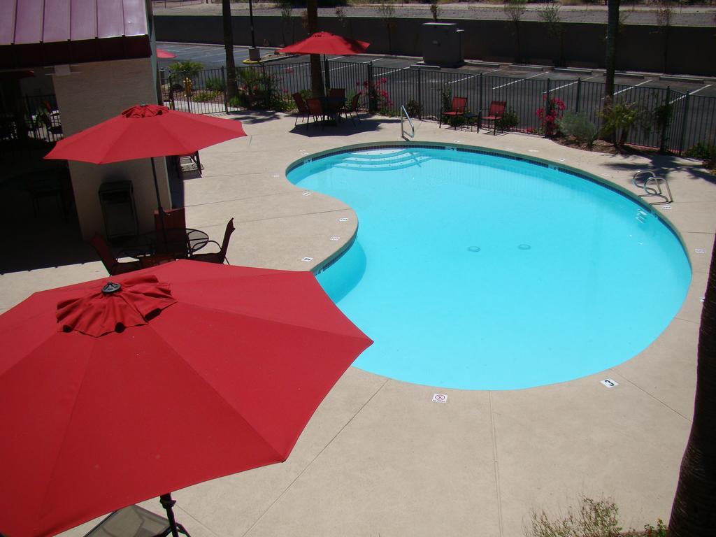 Infinity Inn & Suites Tempe Extérieur photo
